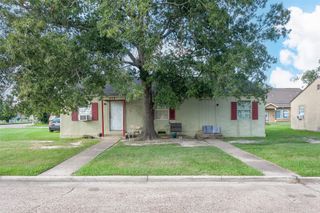 418 Schley Avenue, Orange, TX 77630