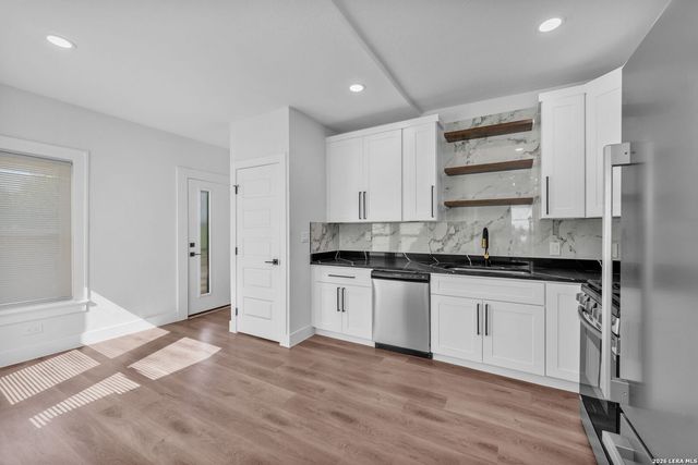 1505 W Woodlawn Ave Apt 1, San Antonio, TX 78201