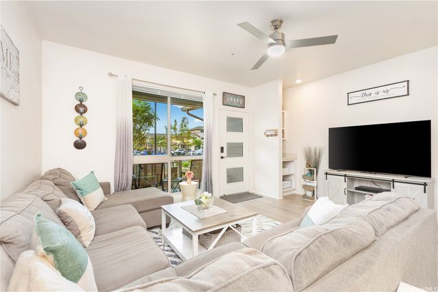 91-3633 Kauluakoko Street 112, Ewa Beach, HI 96706