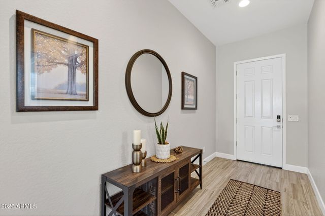 18387 W CLINTON Street, Surprise, AZ 85388