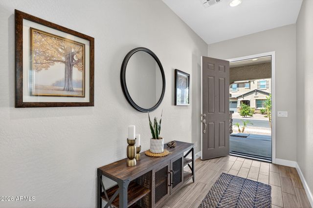 18387 W CLINTON Street, Surprise, AZ 85388