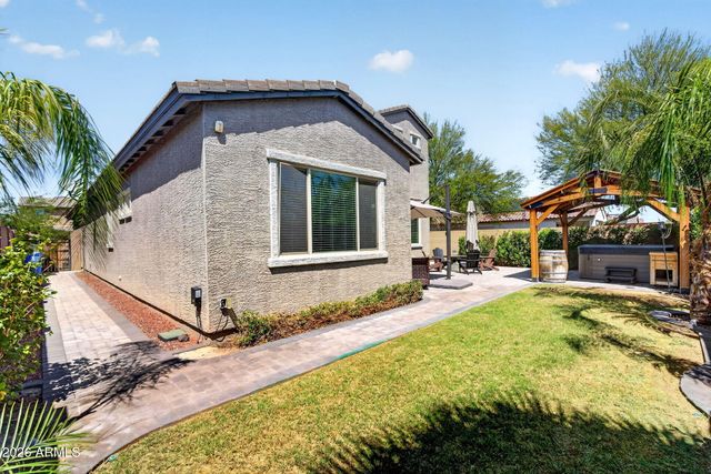 18387 W CLINTON Street, Surprise, AZ 85388