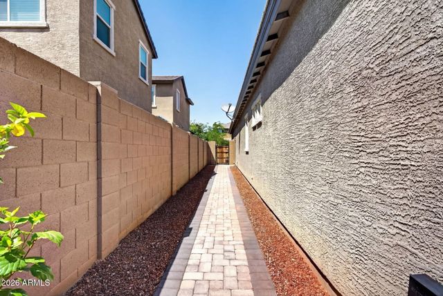18387 W CLINTON Street, Surprise, AZ 85388