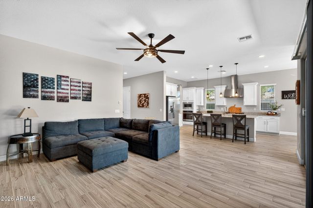 18387 W CLINTON Street, Surprise, AZ 85388