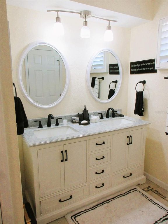 Image 38 of property listing at 4110 ALLURE LANE, North Port, FL 34287