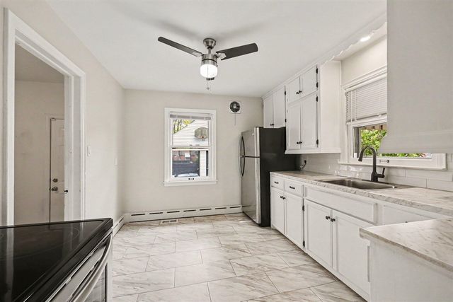 21516 Madison Street, Saint Clair Shores, MI 48081