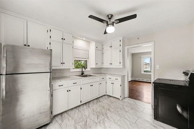 21516 Madison Street, Saint Clair Shores, MI 48081