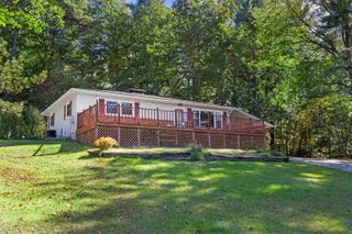 2106 LAUREL HILL RD, Verona, VA 24401