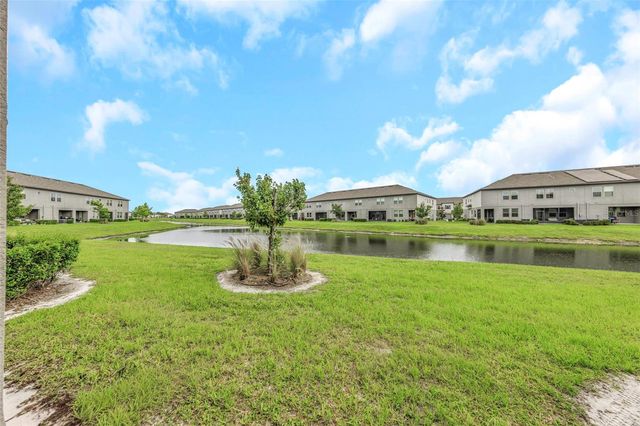 31604 BLUE PASSING LOOP, Wesley Chapel, FL 33545