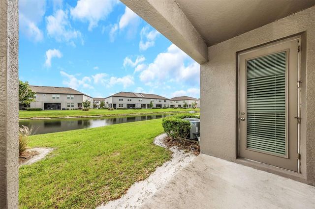 31604 BLUE PASSING LOOP, Wesley Chapel, FL 33545