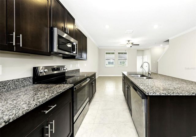 31604 BLUE PASSING LOOP, Wesley Chapel, FL 33545