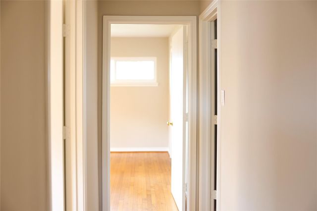 217 Carnation Street, Lake Jackson, TX 77566