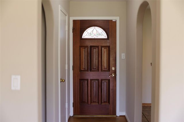 217 Carnation Street, Lake Jackson, TX 77566