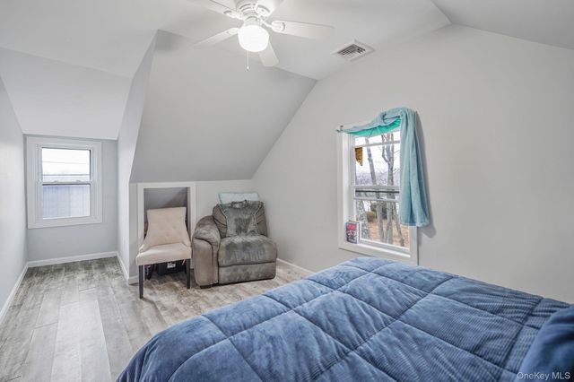 14 Tuttle Avenue, Eastport, NY 11941