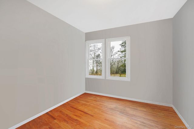 14 Tuttle Avenue, Eastport, NY 11941