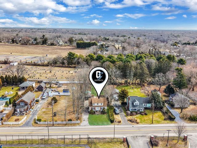 14 Tuttle Avenue, Eastport, NY 11941