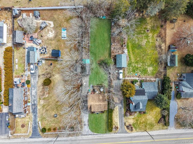 14 Tuttle Avenue, Eastport, NY 11941