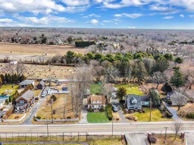 14 Tuttle Avenue, Eastport, NY 11941