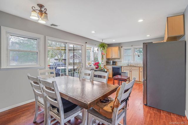 14 Tuttle Avenue, Eastport, NY 11941