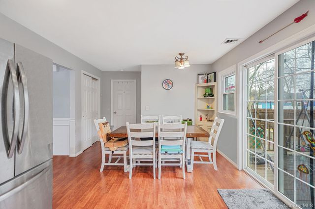 14 Tuttle Avenue, Eastport, NY 11941