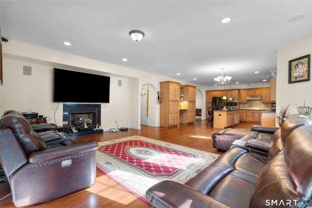 3 Butternut Ridge Road, Oxford, CT 06478