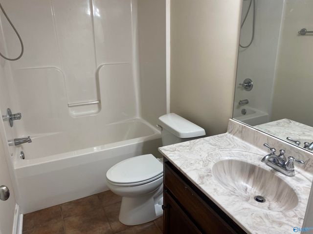 7502 Parktrace Lane, Owens Cross Roads, AL 35763