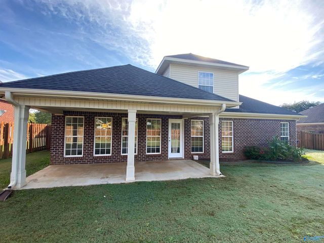 7502 Parktrace Lane, Owens Cross Roads, AL 35763