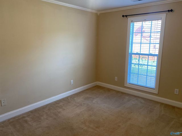 7502 Parktrace Lane, Owens Cross Roads, AL 35763