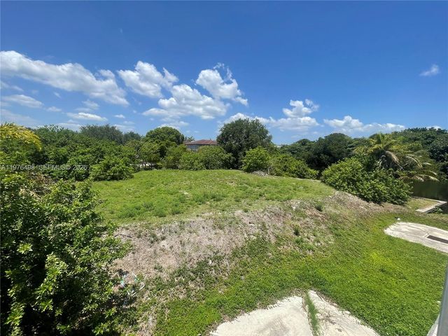 4435 SW 30th Ter, Dania Beach, FL 33312