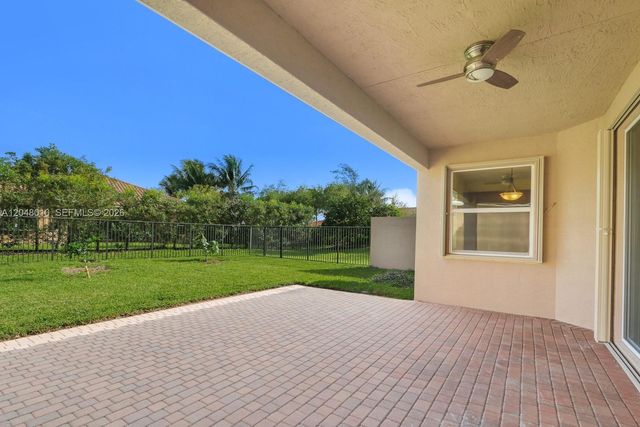 8185 Fiera Ridge Drive, Boynton Beach, FL 33473