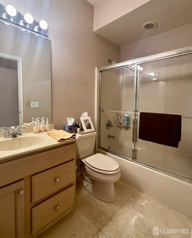 70 Birmingham Lane, Monroe, NJ 08831