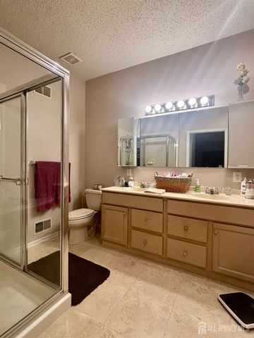 70 Birmingham Lane, Monroe, NJ 08831