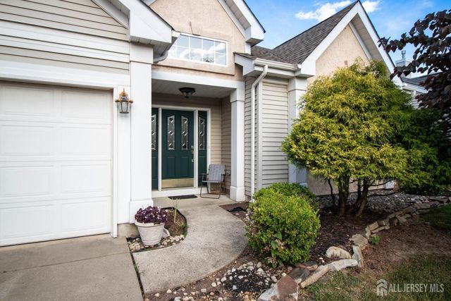 70 Birmingham Lane, Monroe, NJ 08831