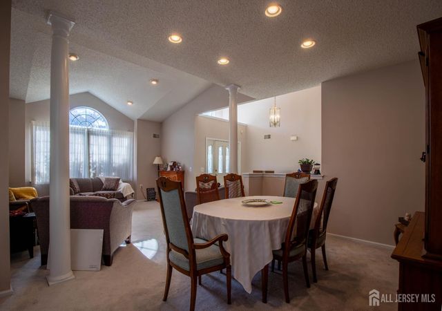 70 Birmingham Lane, Monroe, NJ 08831