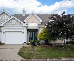 70 Birmingham Lane, Monroe, NJ 08831