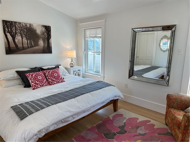 76 Memorial Boulevard Rear, Newport, RI 02840