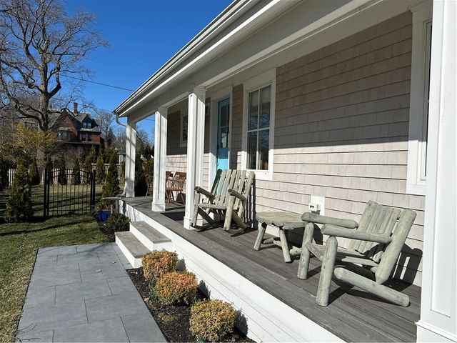 76 Memorial Boulevard Rear, Newport, RI 02840