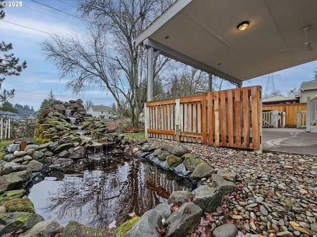 8754 Sw WAKKILA Ter, Beaverton, OR 97007