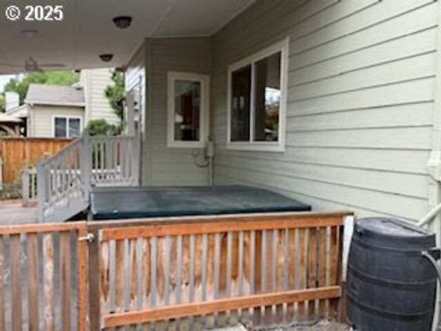 8754 Sw WAKKILA Ter, Beaverton, OR 97007