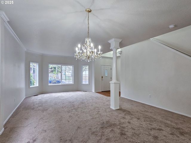 8754 Sw WAKKILA Ter, Beaverton, OR 97007