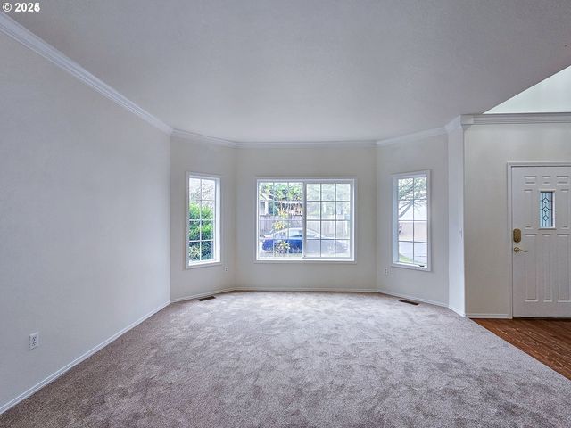 8754 Sw WAKKILA Ter, Beaverton, OR 97007