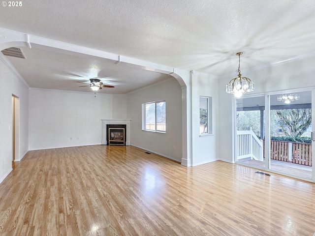 8754 Sw WAKKILA Ter, Beaverton, OR 97007