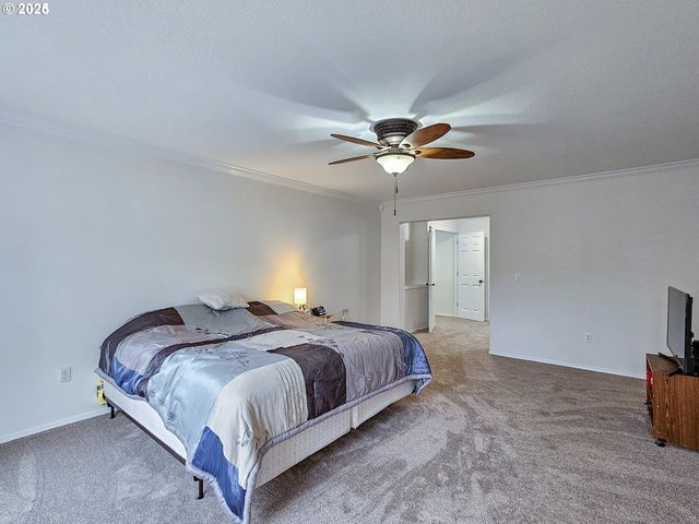 8754 Sw WAKKILA Ter, Beaverton, OR 97007