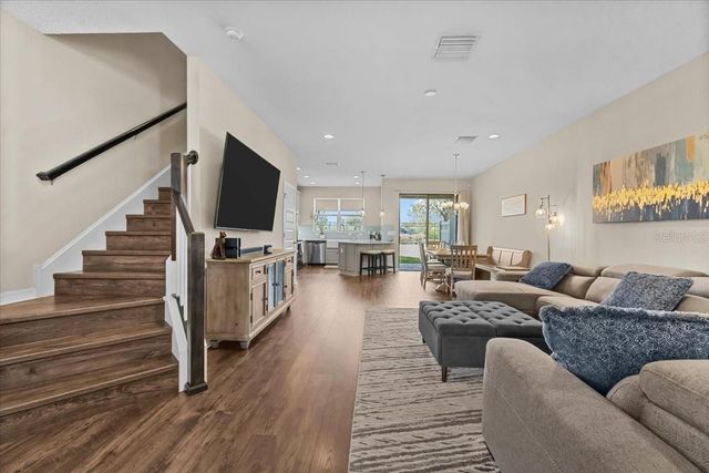 30089 SOUTHWELL LANE, Zephyrhills, FL 33543