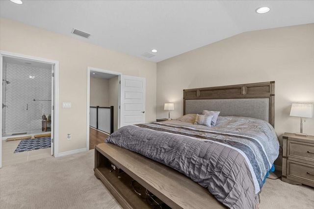 30089 SOUTHWELL LANE, Zephyrhills, FL 33543