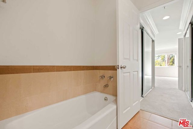 1508 VETERAN Avenue 301, Los Angeles, CA 90024