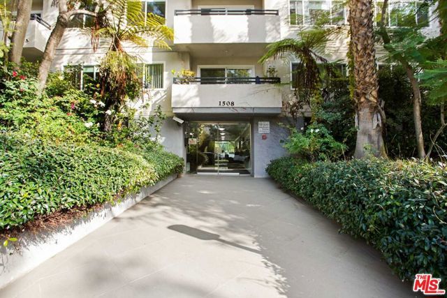 1508 VETERAN Avenue 301, Los Angeles, CA 90024