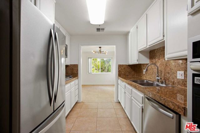 1508 VETERAN Avenue 301, Los Angeles, CA 90024