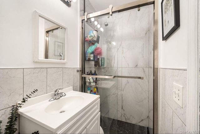 60-34 69th Avenue, Ridgewood, NY 11385