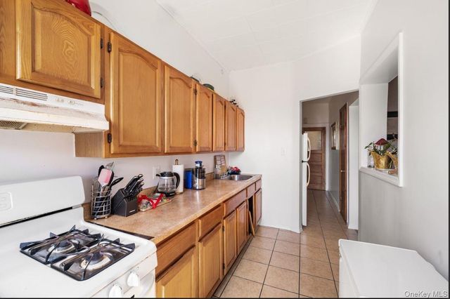 60-34 69th Avenue, Ridgewood, NY 11385